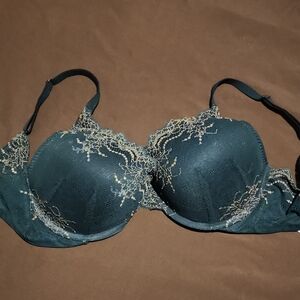 SPANX Undetectable Lace Detail Bra - Gorgeous 34DD